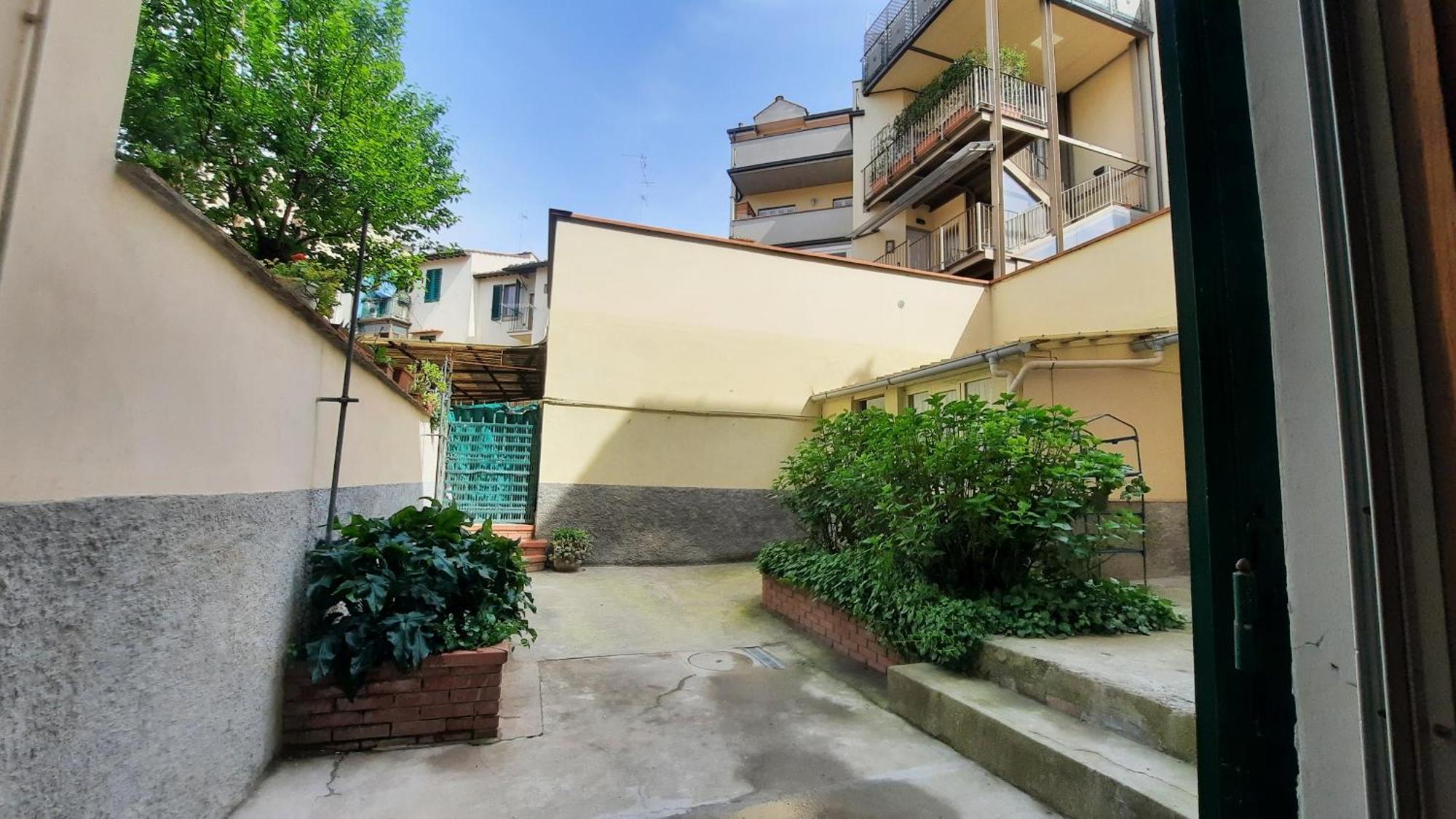 Apartment Garden House : A Un Paso Dal Centro Storico